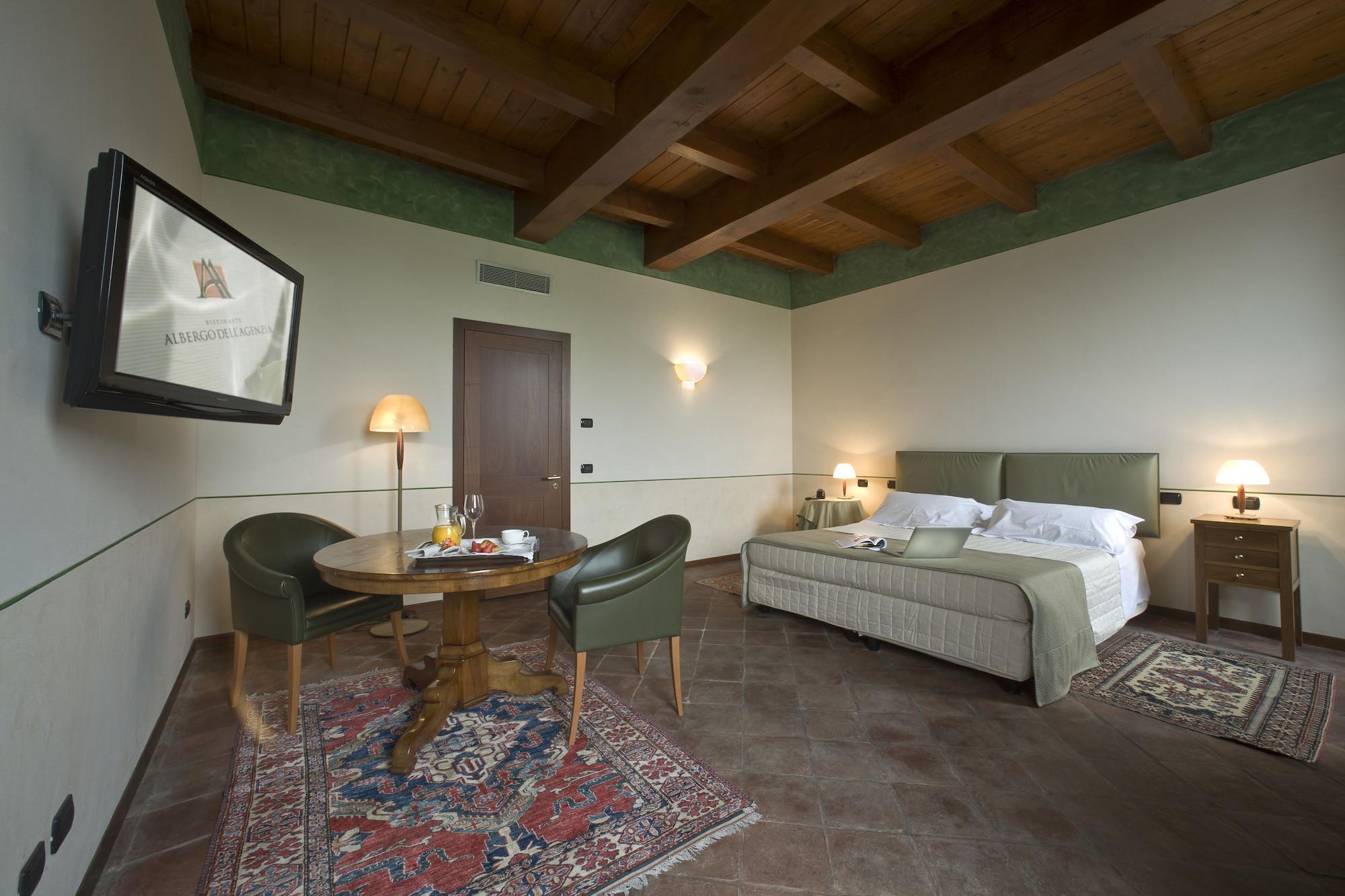 Albergo Dell'Agenzia Бра Экстерьер фото