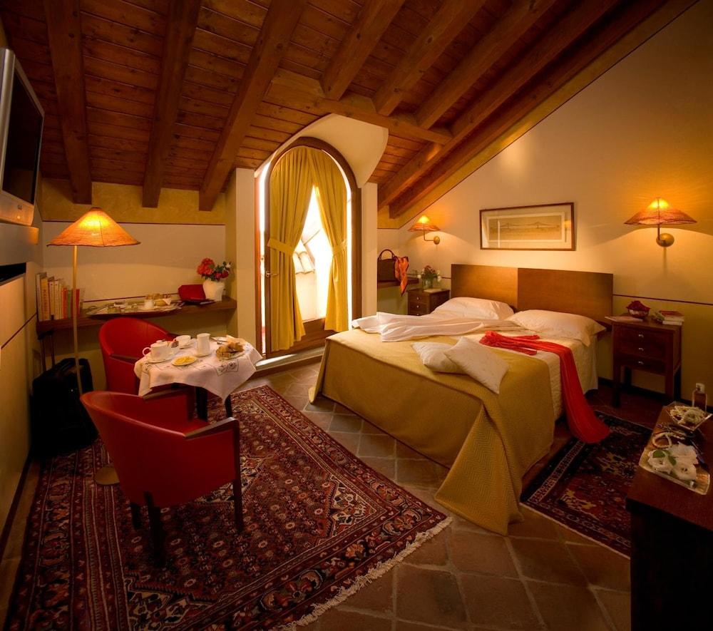 Albergo Dell'Agenzia Бра Номер фото