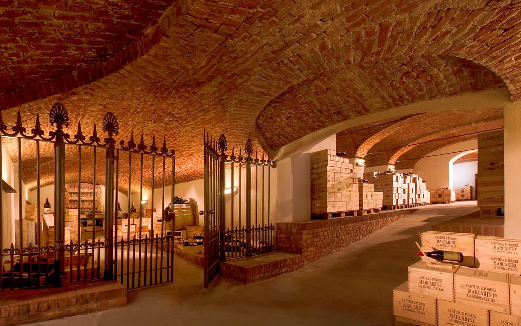 Albergo Dell'Agenzia Бра Экстерьер фото